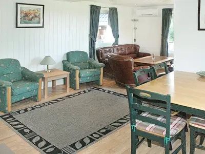 Indoor Indoor
