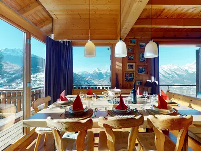 DiningRoom
