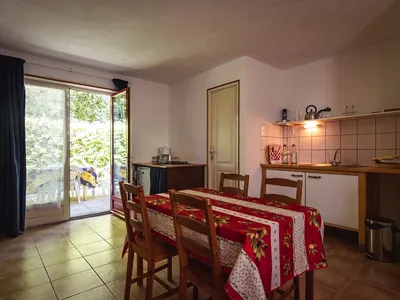 DiningRoom