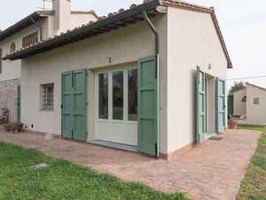 22435227-Ferienhaus-5-Viareggio-300x225-5