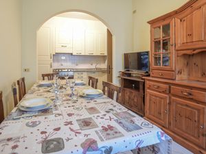 24001286-Ferienhaus-4-Viareggio-300x225-1