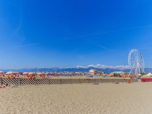 24001286-Ferienhaus-4-Viareggio-300x225-4