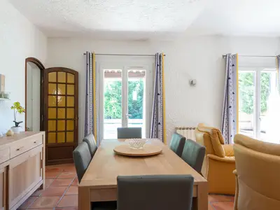 DiningRoom