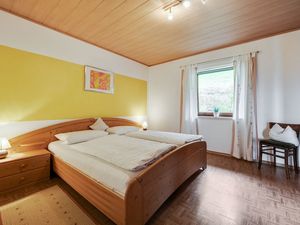 23482063-Ferienhaus-6-Viechtach-300x225-3