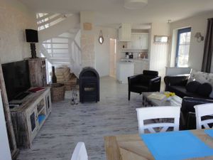 21705055-Ferienhaus-4-Vieregge-300x225-4