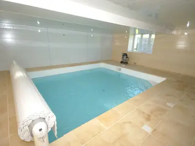 PoolOfHouse