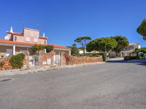 19355701-Ferienhaus-6-Vilamoura-300x225-5