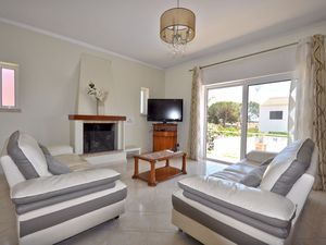 22473939-Ferienhaus-6-Vilamoura-300x225-1