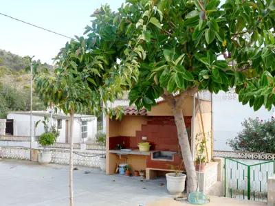exterior exterior