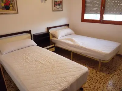 bedroom bedroom