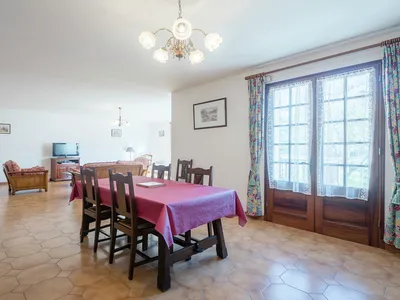 DiningRoom