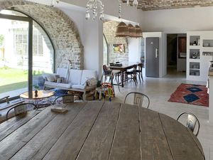 24003931-Ferienhaus-8-Villevieille-300x225-3