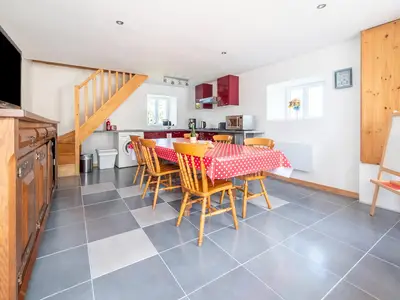 DiningRoom