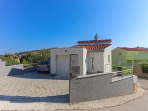 Ferienhaus für 6 Personen (132 m²) in Vinišće