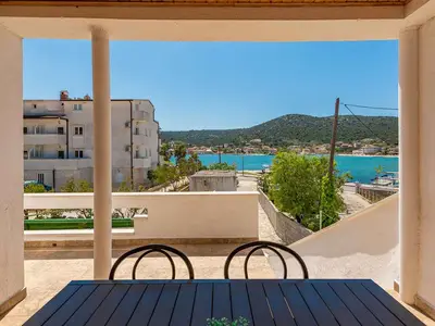 Ferienhaus für 8 Personen (100 m²) in Vinišće 2/10