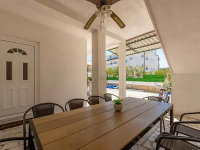 Ferienhaus für 8 Personen (100 m²) in Vinišće 6/10