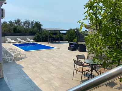 pool