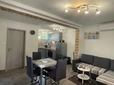 Ferienhaus für 4 Personen (50 m²) in Vinišće 7/10