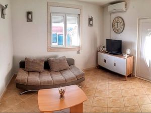 22314093-Ferienhaus-6-Vinišće-300x225-1