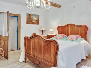 22474725-Ferienhaus-7-Viroinval-300x225-3