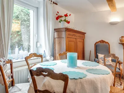 DiningRoom