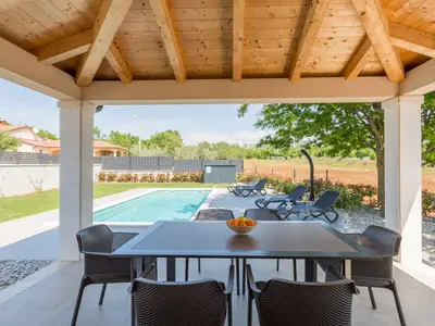 Ferienhaus für 6 Personen (160 m²) in Višnjan 8/10