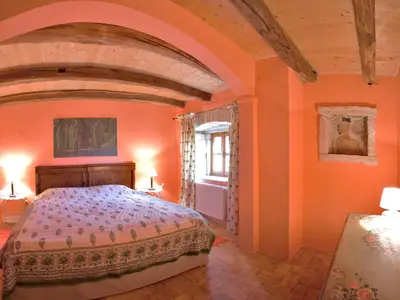 Rosa Schlafzimmer / 1. Stock