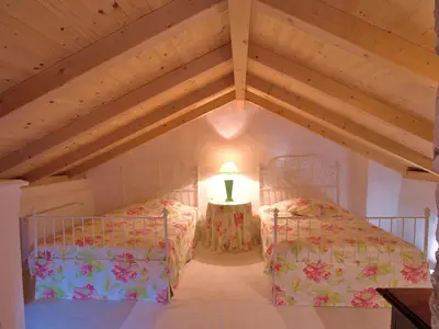 Zweibettzimmer im 2. Stock
