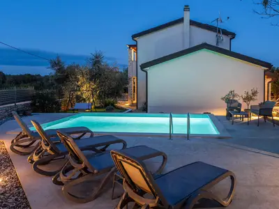 Ferienhaus für 5 Personen (140 m²) in Višnjan 1/10