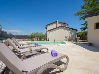 Ferienhaus für 5 Personen (140 m²) in Višnjan 6/10