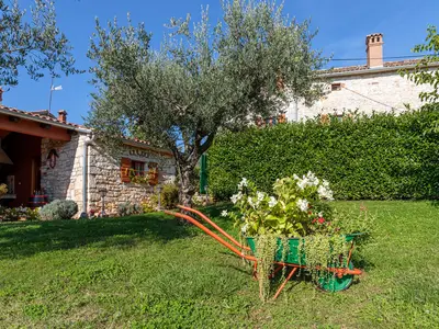 Ferienhaus für 8 Personen (200 m²) in Višnjan 8/10