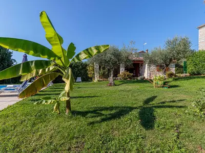 Ferienhaus für 8 Personen (200 m²) in Višnjan 5/10