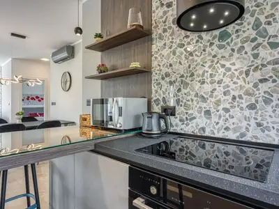 Küche und Essbereich