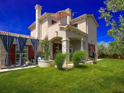 house house