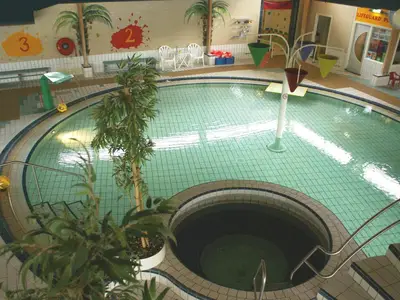 PoolOfHouse