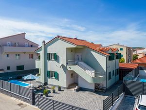 Ferienhaus für 12 Personen (240 m²) in Vodice