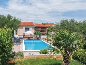 23728374-Ferienhaus-5-Vodice-300x225-0