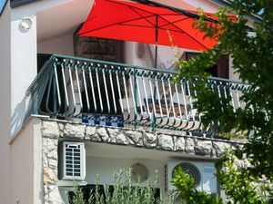 24031805-Ferienhaus-7-Vodice-300x225-4