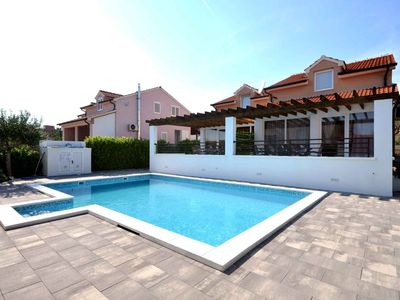 Ferienhaus für 12 Personen (190 m²) in Vodice 6/10