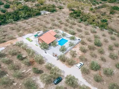 Ferienhaus für 6 Personen (100 m²) in Vodice 1/10