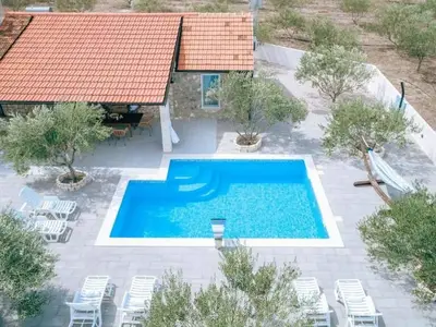 Ferienhaus für 6 Personen (100 m²) in Vodice 2/10