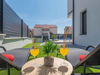 Ferienhaus für 8 Personen (140 m²) in Vodice 6/10