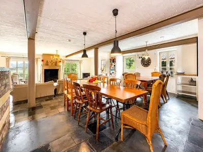 DiningRoom