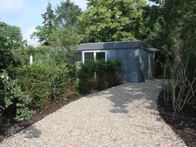 Cube House - Ferienhaus in Franken, vom Parkplatz zum Cube House