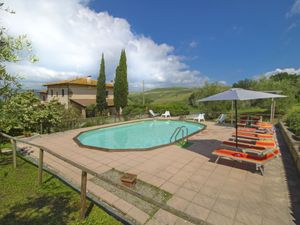 23841737-Ferienhaus-16-Volterra-300x225-0