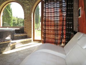 23850332-Ferienhaus-11-Volterra-300x225-5