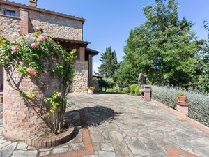 22303677-Ferienhaus-3-Volterra-300x225-1