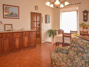 23747524-Ferienhaus-8-Volterra-300x225-1