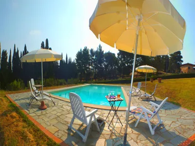 PoolOfHouse
