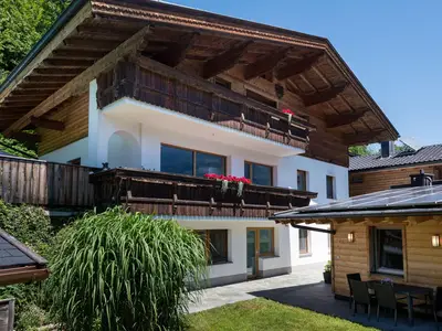 100_Apartment Chalet Schlossblick_Außenansicht